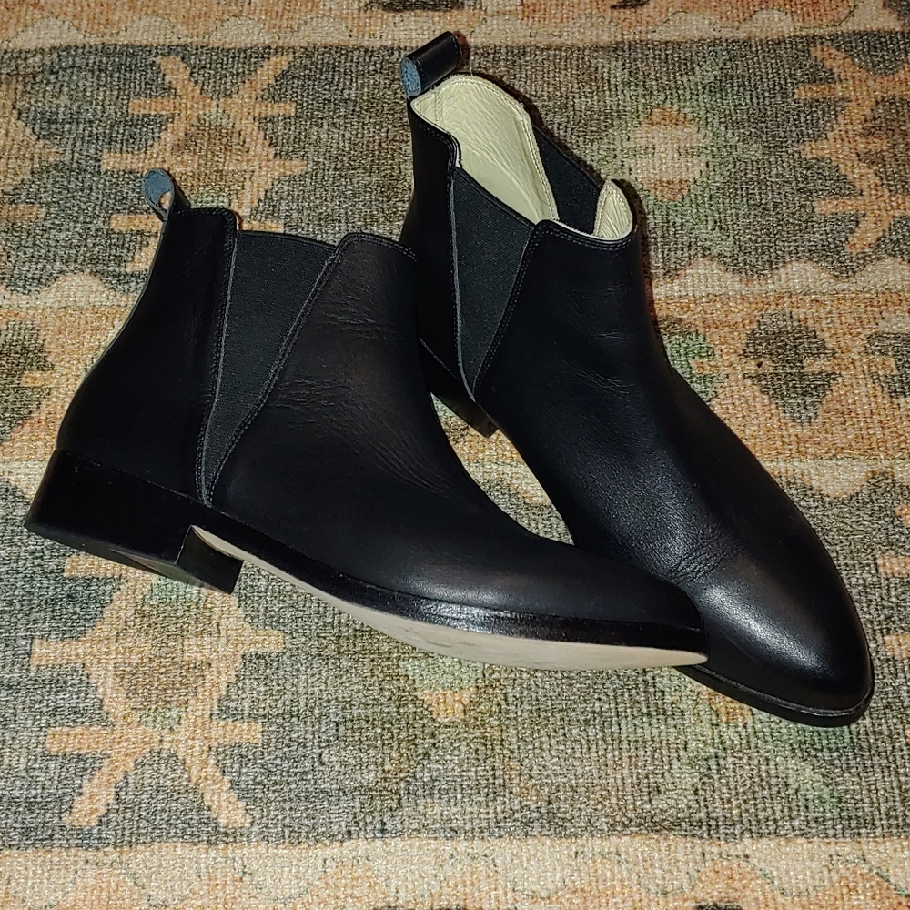 Nisolo Leather Chelsea Boots